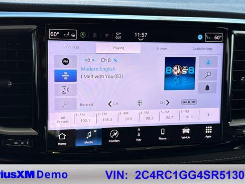 Used 2025 Chrysler Pacifica Limited FWD image 41