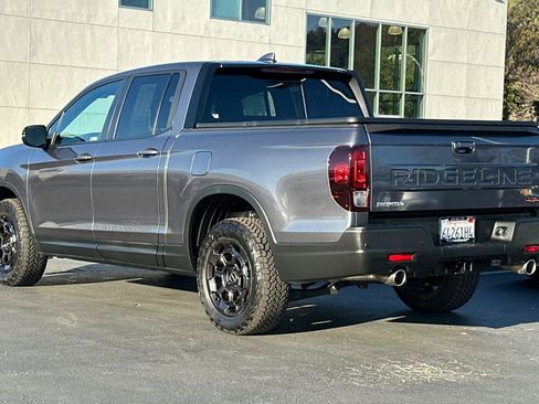 Certified 2025 Honda Ridgeline TrailSport+ image 5