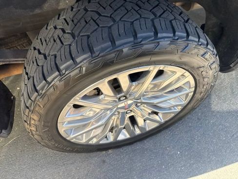 Used 2019 GMC Sierra 1500 SLT w/ SLT Premium Plus Package AWD/4WD image 4