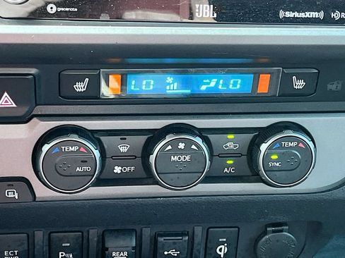 Used 2021 Toyota Tacoma TRD Pro AWD/4WD image 16