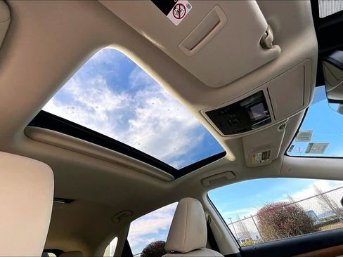 Used 2021 Lexus RX 450h AWD w/ Premium Package image 15