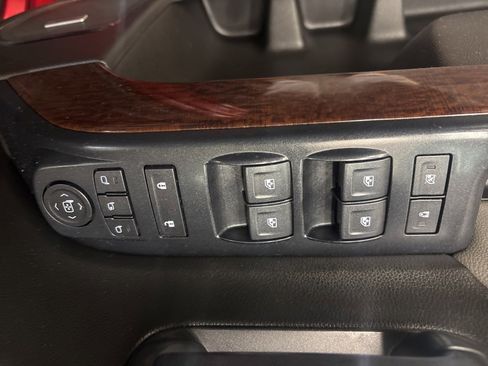 Used 2018 GMC Sierra 1500 SLT w/ SLT Premium Package image 12