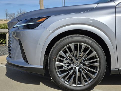 New 2026 Lexus RX 450h AWD image 6