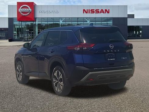 Used 2023 Nissan Rogue SV AWD/4WD image 5