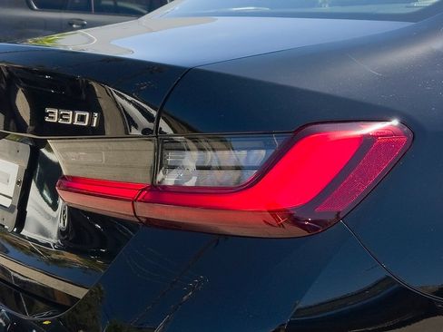 New 2026 BMW 330i Sedan w/ Premium Package RWD image 4