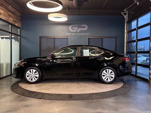 Used 2024 Nissan Sentra S FWD image 6