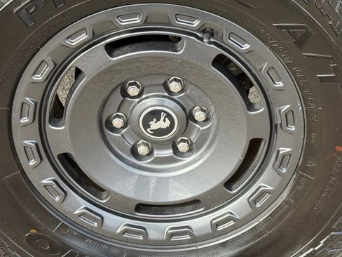 Used 2023 Ford Bronco Everglades image 43