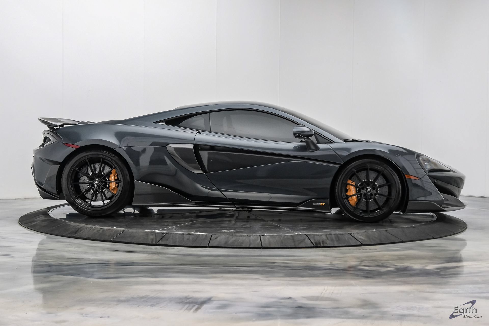 Used 2019 McLaren 600LT RWD image 27