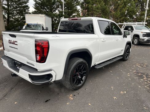 Used 2024 GMC Sierra 1500 Elevation image 10