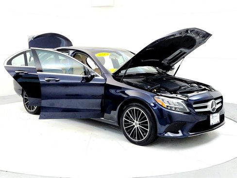 Used 2019 Mercedes-Benz C 300 4MATIC Sedan image 9