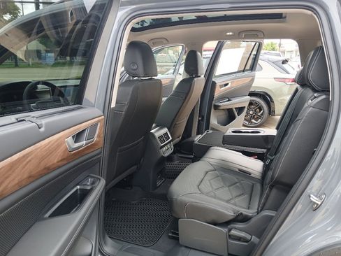 New 2026 Volkswagen Atlas SE FWD image 20