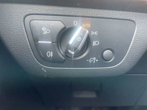 Used 2020 Audi Q5 e Premium Plus w/ Premium Plus Package image 26