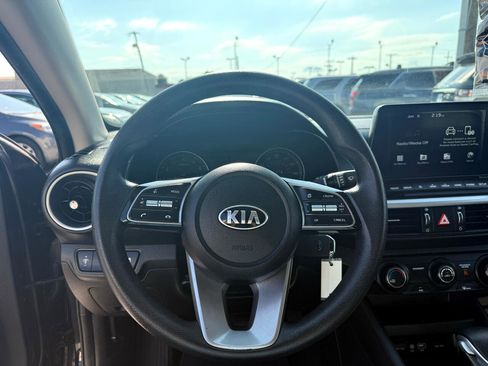 Used 2021 Kia Forte Sedan image 15