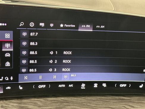 New 2025 Audi Q5 Premium Plus image 17