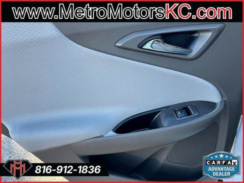 Used 2021 Chevrolet Malibu LS FWD image 24
