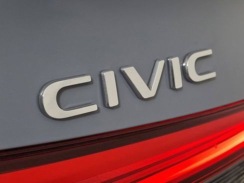 Used 2023 Honda Civic Sport image 30