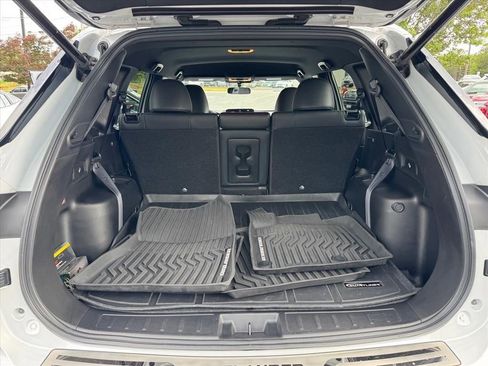 Used 2024 Mitsubishi Outlander SE Black Edition FWD image 10