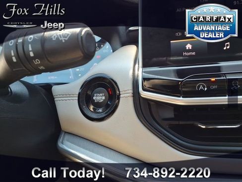 Used 2024 Jeep Compass Limited image 24