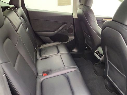 Used 2023 Tesla Model Y AWD image 29