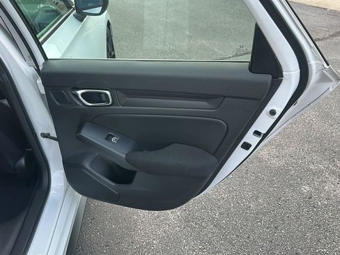 Used 2025 Honda Civic Sport image 12