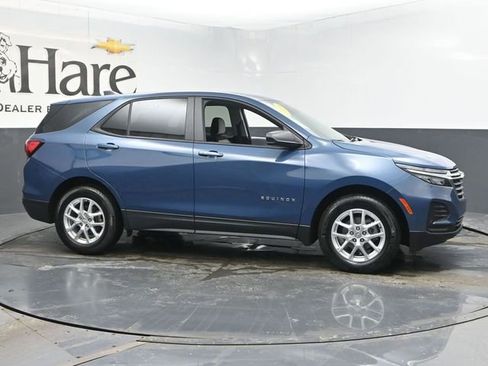 Used 2024 Chevrolet Equinox LS w/ LS Convenience Package image 48