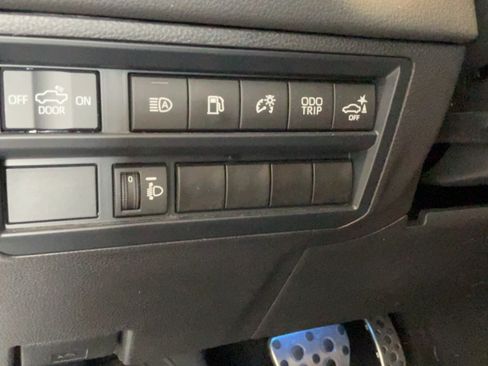 Used 2024 Toyota Tundra Limited w/ TRD Off-Road Package AWD/4WD image 20