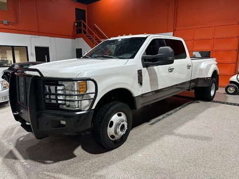 Used 2017 Ford F350 King Ranch w/ Chrome Package AWD/4WD image 7