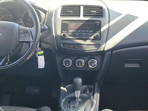 Used 2017 Mitsubishi Outlander Sport ES FWD image 5