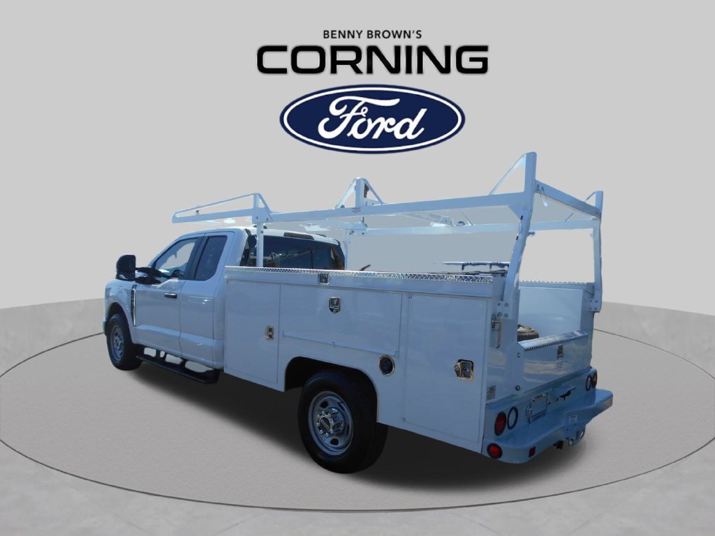 New 2025 Ford F350 XL w/ XL Chrome Package RWD image 4