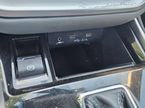 Used 2022 Subaru Outback Premium AWD/4WD image 20