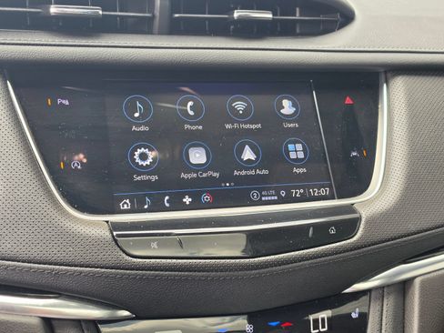Used 2022 Cadillac XT6 Luxury AWD/4WD image 13