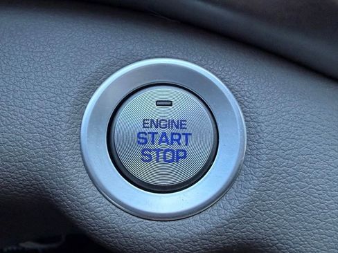 Used 2020 Hyundai Elantra Value Edition w/ Winter Weather Package FWD image 17