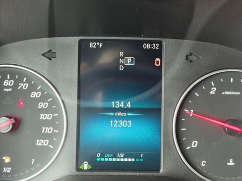 Used 2024 Mercedes-Benz Sprinter 2500 image 11