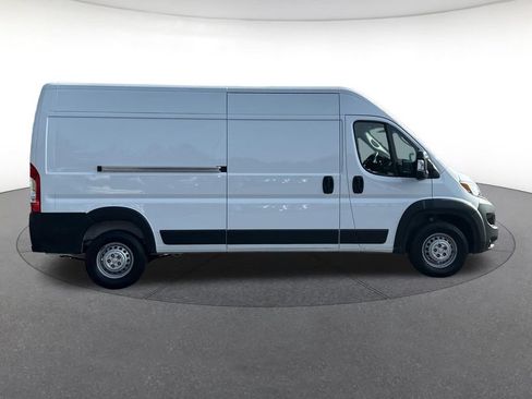 Used 2025 RAM ProMaster 2500 w/ Convenience Group FWD image 7