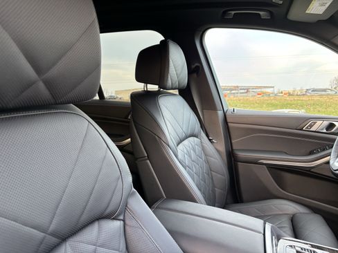 Certified 2025 BMW X5 xDrive40i w/ Climate Comfort Package image 35