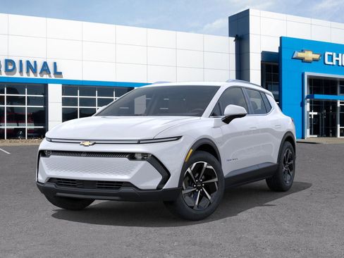 New 2026 Chevrolet Equinox EV LT image 6