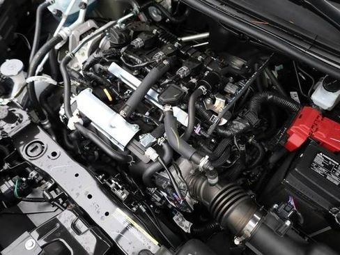 New 2025 Nissan Versa SR w/ Trunk Package image 24