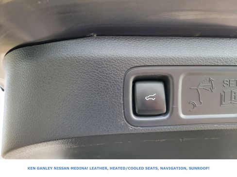 Used 2024 Ford Expedition Limited image 50