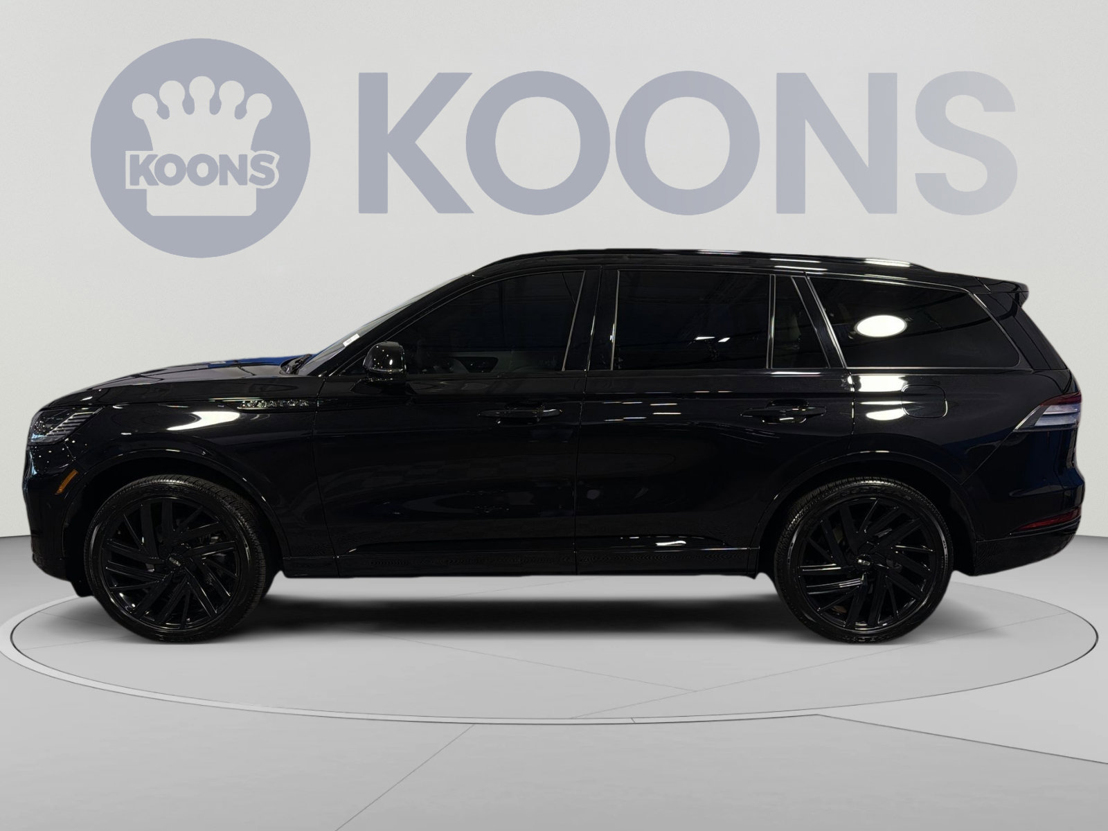 Used 2026 Lincoln Aviator Black Label w/ Jet Appearance Package AWD/4WD image 2