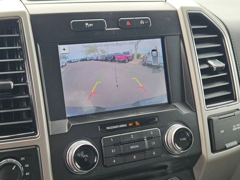 Used 2018 Ford F150 Lariat w/ Equipment Group 502A Luxury image 19