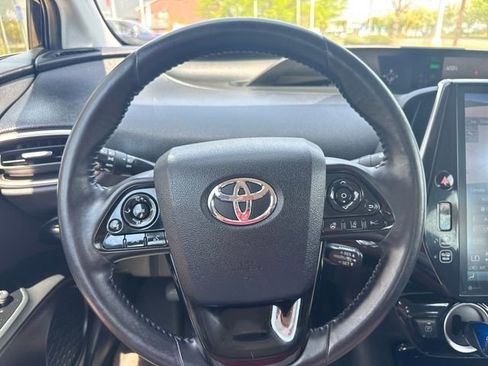 Used 2022 Toyota Prius Prime Limited FWD image 17