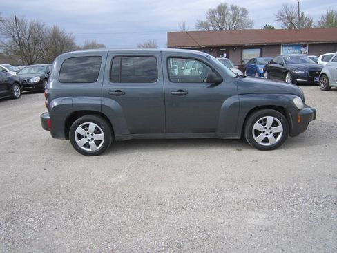 Used 2011 Chevrolet HHR LS FWD image 1
