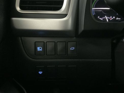 Used 2017 Toyota Highlander XLE image 40