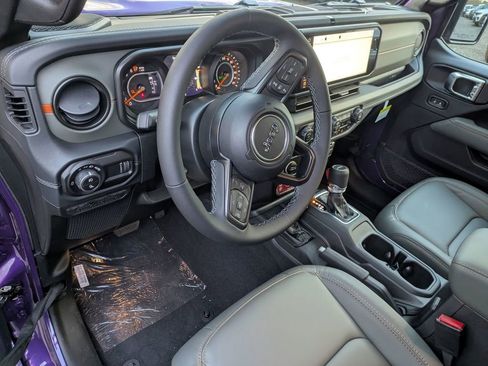 New 2026 Jeep Gladiator Mojave image 13