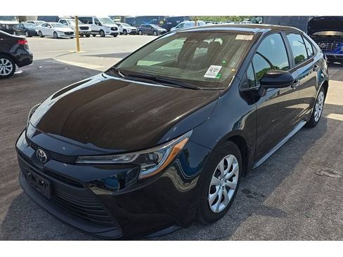 Used 2025 Toyota Corolla LE FWD image 1