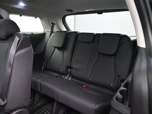 Used 2025 Kia Carnival SX Prestige FWD image 27