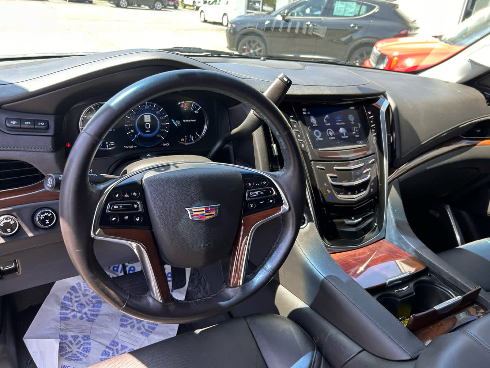 Used 2019 Cadillac Escalade Premium Luxury AWD/4WD image 15