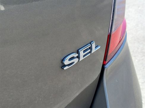 Used 2012 Ford Edge SEL image 6