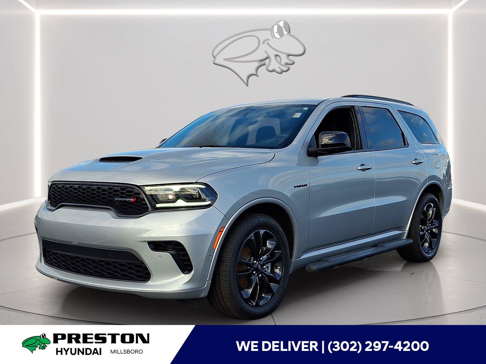 Used 2024 Dodge Durango R/T w/ Blacktop Package RWD image 1