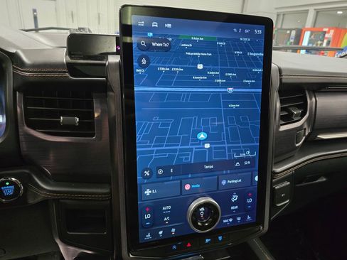 Used 2022 Ford Expedition Max Platinum image 26